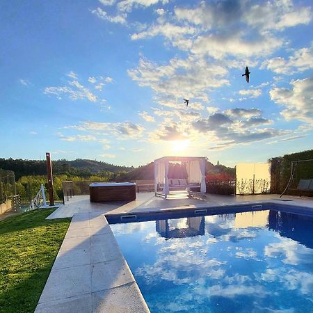 Villa Moura - Pool & Jacuzzi ポーヴォア・デ・ラニョゾ エクステリア 写真